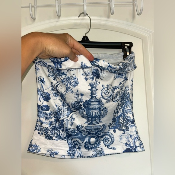 Blue and White renaissance art style Printed Tube Top - Picture 2 of 3